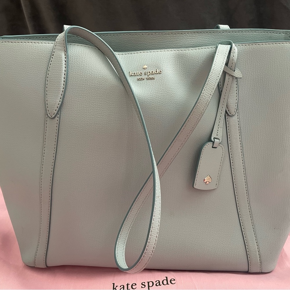 Large Kate Spade Cara Tote! Practically brand new!